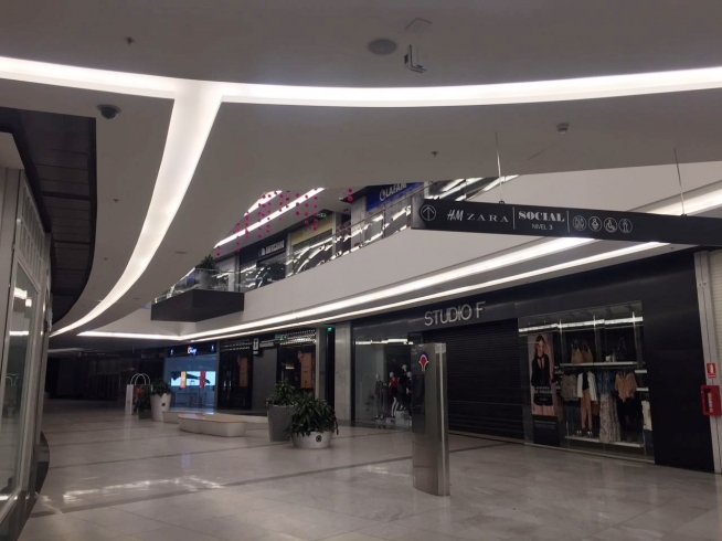 Centro Comercial La Colina